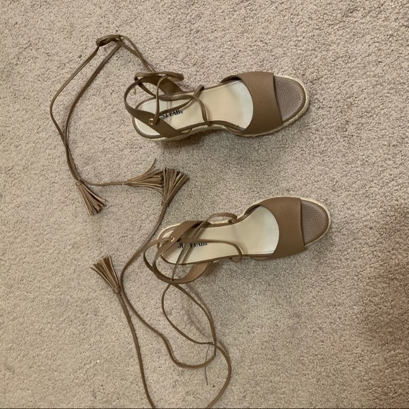 Just Fab Tan Light Brown Lace Up Wedges Size 8.5 - Picture 4 of 8